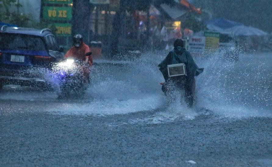 南部で最も雨が多かった場所はどこか